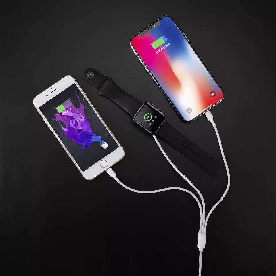 2-in-1 Charging Cable with Magnetic Wireless Dock