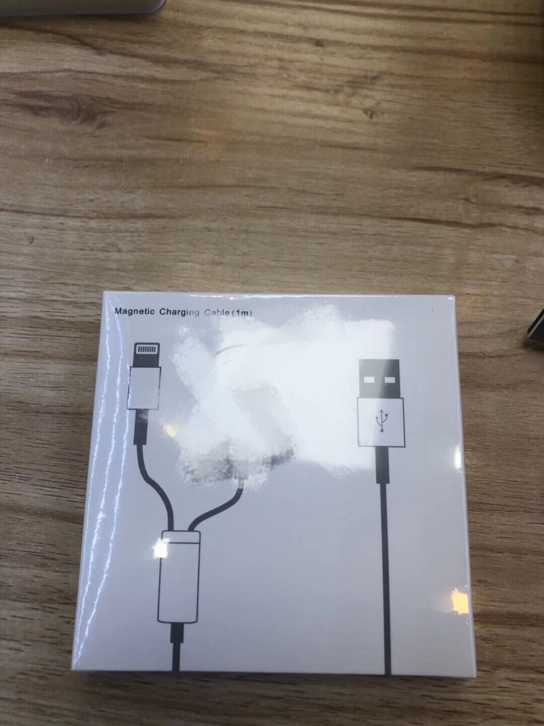 2-in-1 Charging Cable with Magnetic Wireless Dock